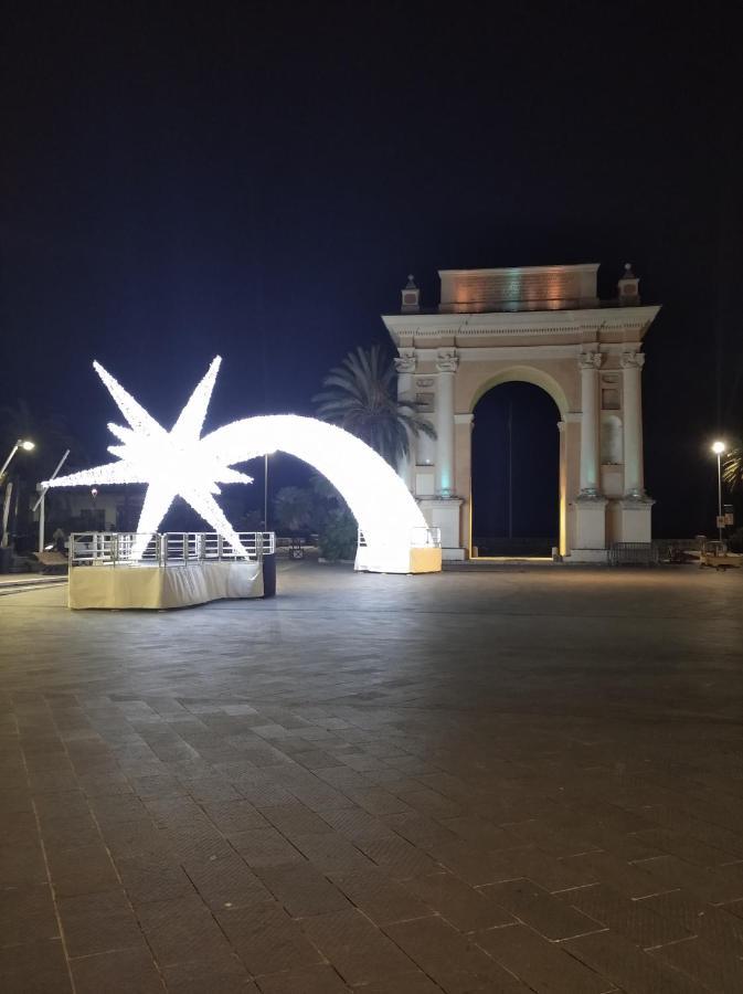 Casa Mariuccia A Due Passi Dal Mare Appartement Finale Ligure Buitenkant foto