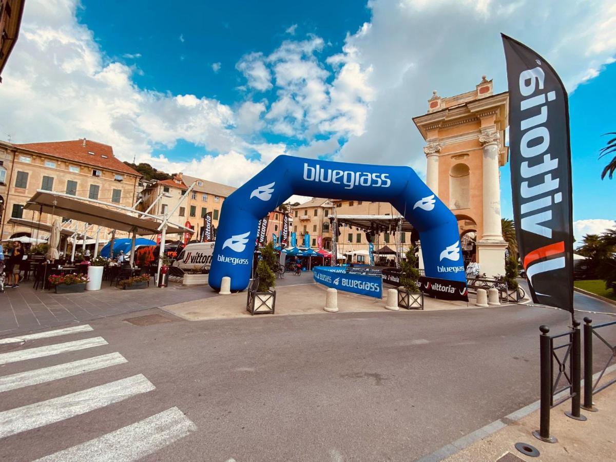Casa Mariuccia A Due Passi Dal Mare Appartement Finale Ligure Buitenkant foto