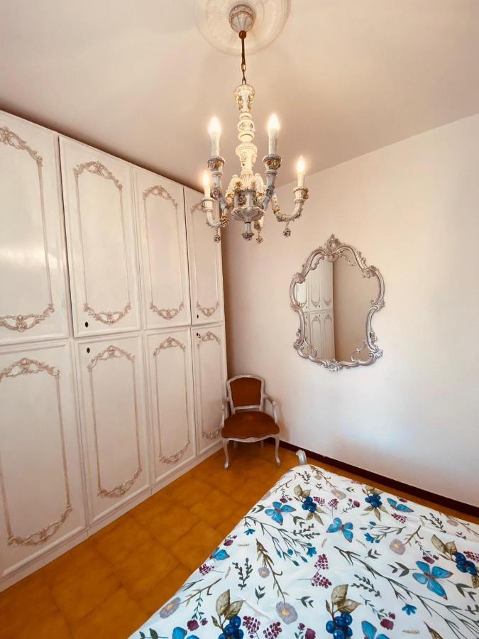 Casa Mariuccia A Due Passi Dal Mare Appartement Finale Ligure Buitenkant foto
