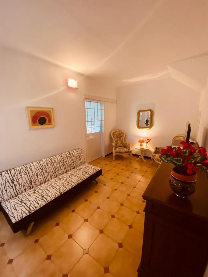 Casa Mariuccia A Due Passi Dal Mare Appartement Finale Ligure Buitenkant foto