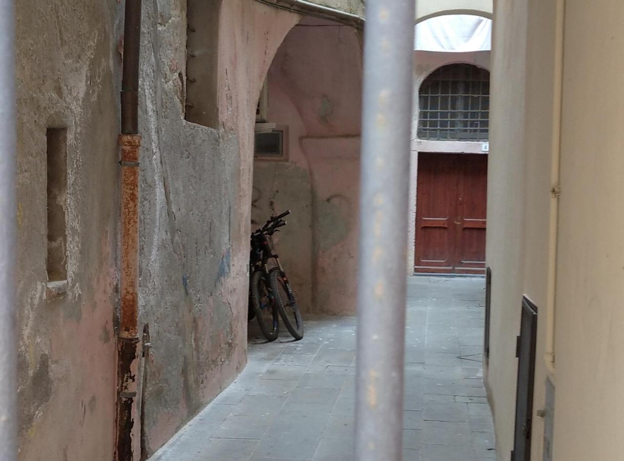 Casa Mariuccia A Due Passi Dal Mare Appartement Finale Ligure Buitenkant foto
